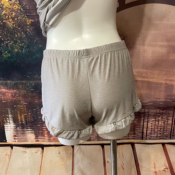 Festive Gray and Red Women's Sleepwear Set - Picture 8 of 12